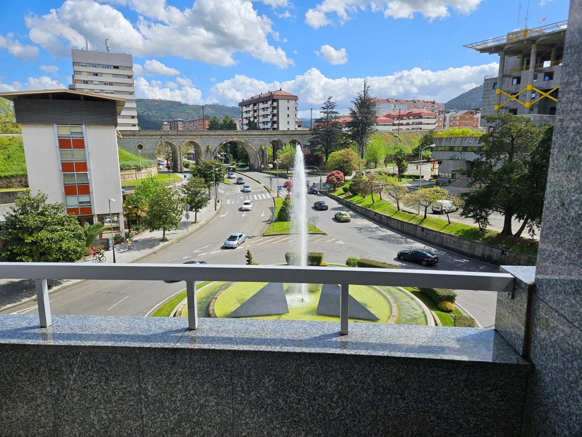 Piramides Ourense Ngoại thất bức ảnh